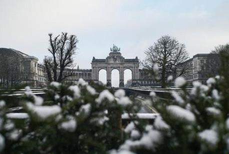 比利時布魯塞爾迎來降雪